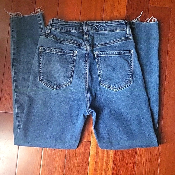 Forever 21 Skinny Jeans - Picture 6 of 9